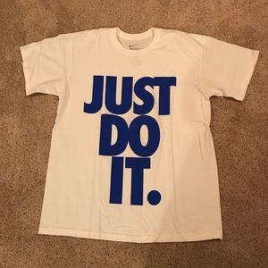 Nike t shirt